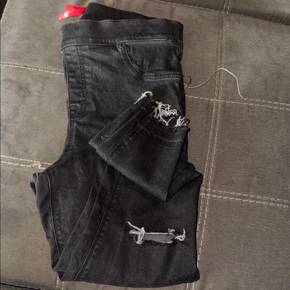 SPANX Black Cropped Ankle Jeans with Distressed Details